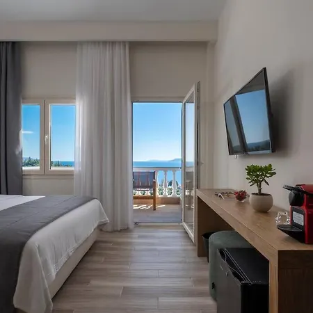 Villa Casa Bloo, 11br Sea View Lagomandra