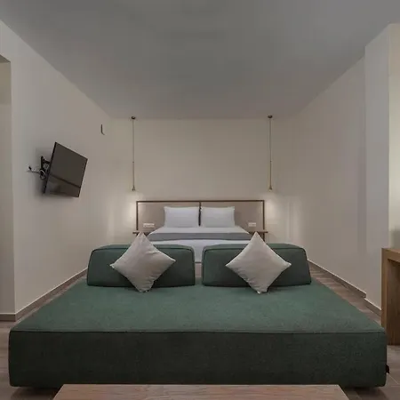 Casa Bloo, 11br Sea View * Lagomandra